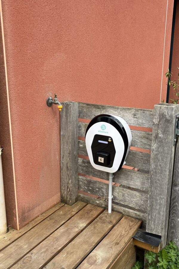 Installation d’une borne de recharge eProWallbox à Hédé-Bazouges