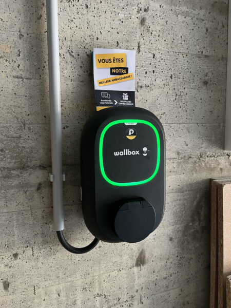 Installation d’une borne de recharge Wallbox Pulsar Plus Socket à Montreuil-le-Gast